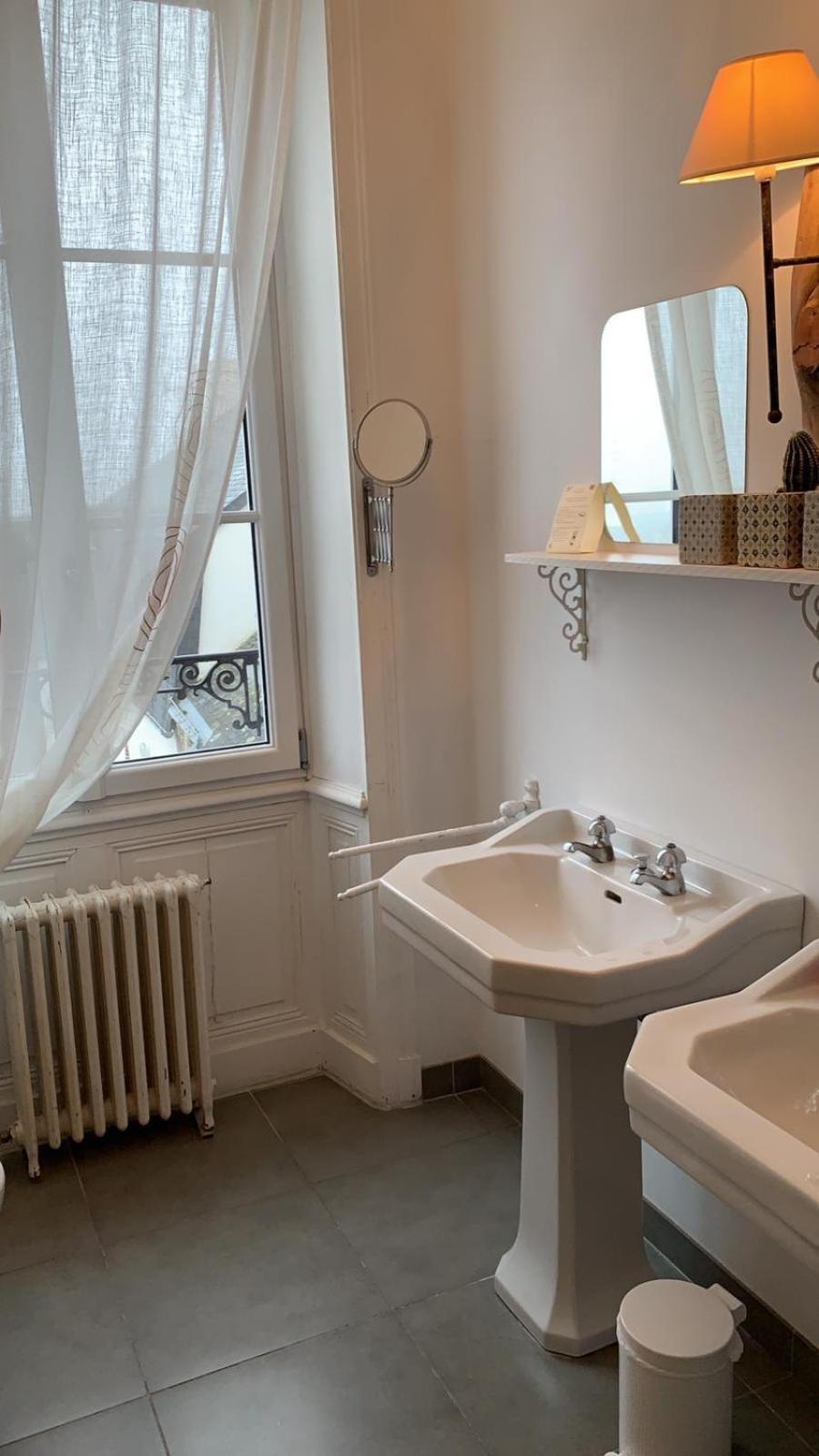 Le 14 St Michel Bed and Breakfast Josselin Δωμάτιο φωτογραφία